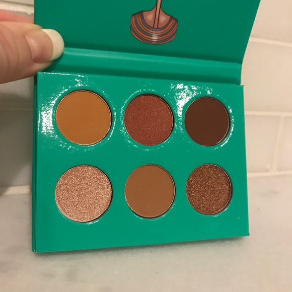 {J u v i a ‘ s} Limited Edition Nubia pallet - Picture 3 of 3